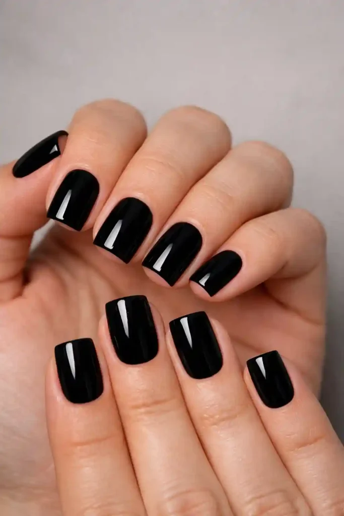 Short square glossy black nails