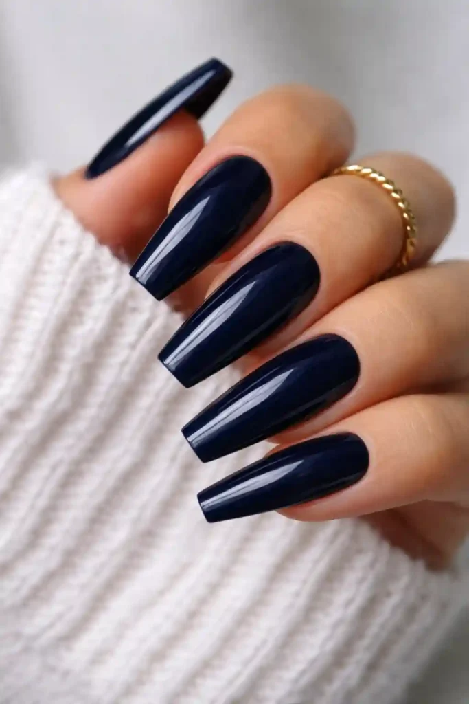 Deep navy coffin nails, the sophisticated moody alternative to classic black