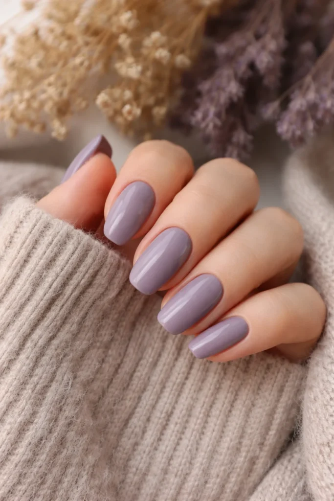 Muted lavender nails for a calm fall transition look