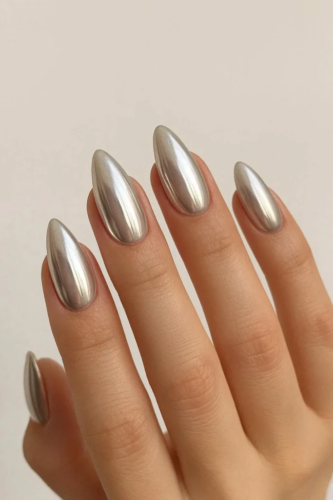 Almond shape graduation nails in elegant polished formal design