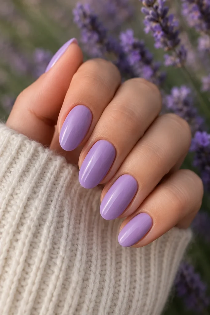 Soft lavender gloss nails pastel purple summer manicure