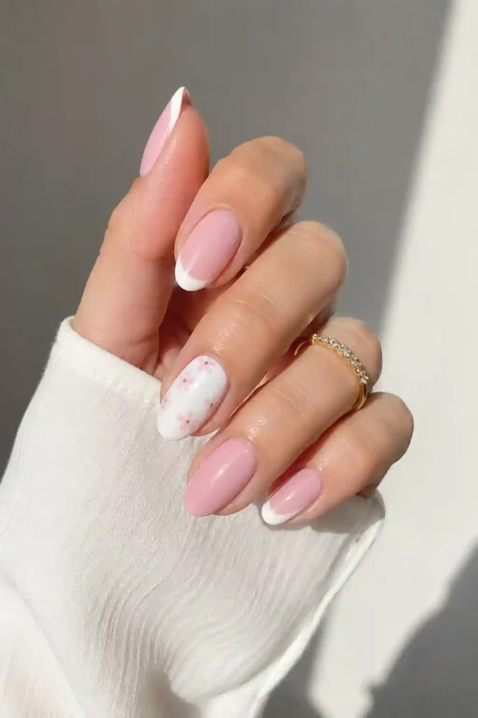 Classic pink and white spring nail combination fresh and elegant